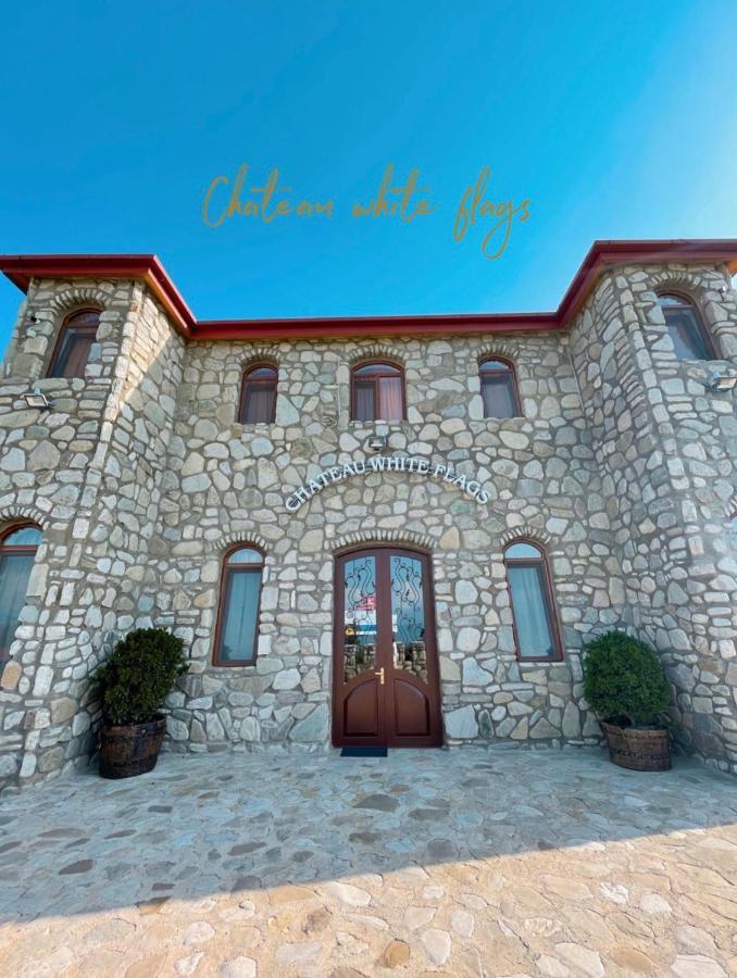 Kisiskhevi Chateau Tetri Bairagebi White Flags מראה חיצוני תמונה